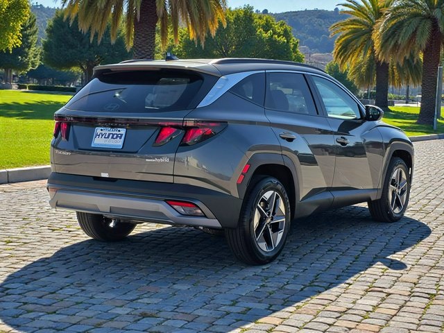 2026 Hyundai Tucson Hybrid SEL photo 4