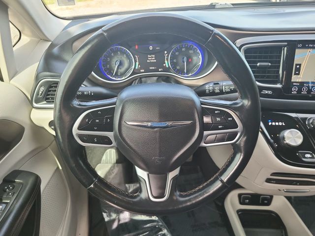 2018 Chrysler Pacifica Touring Plus photo 24