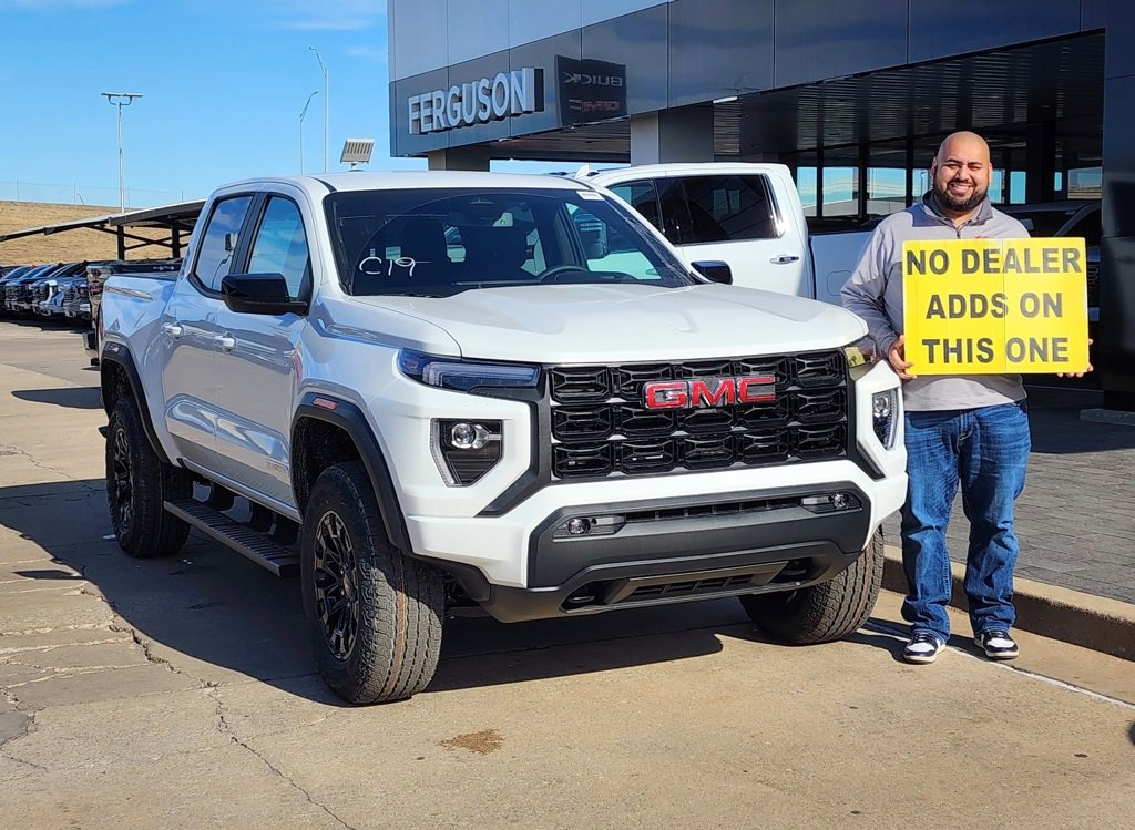 2026 GMC Canyon Elevation's photo