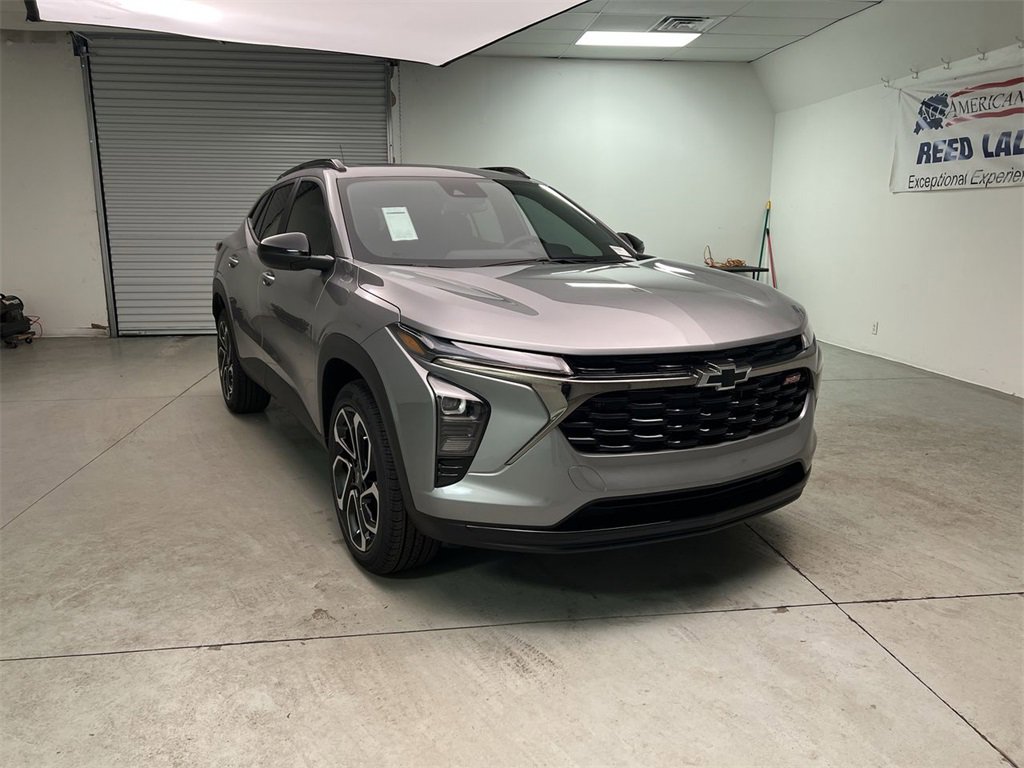 2026 Chevrolet Trax RS's photo