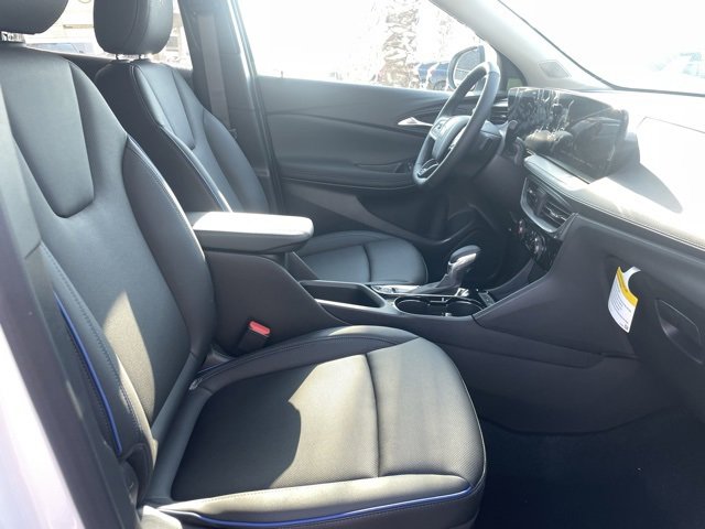 2026 Buick Encore GX Sport Touring photo 18