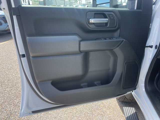 2026 Chevrolet Silverado 2500HD Custom photo 19