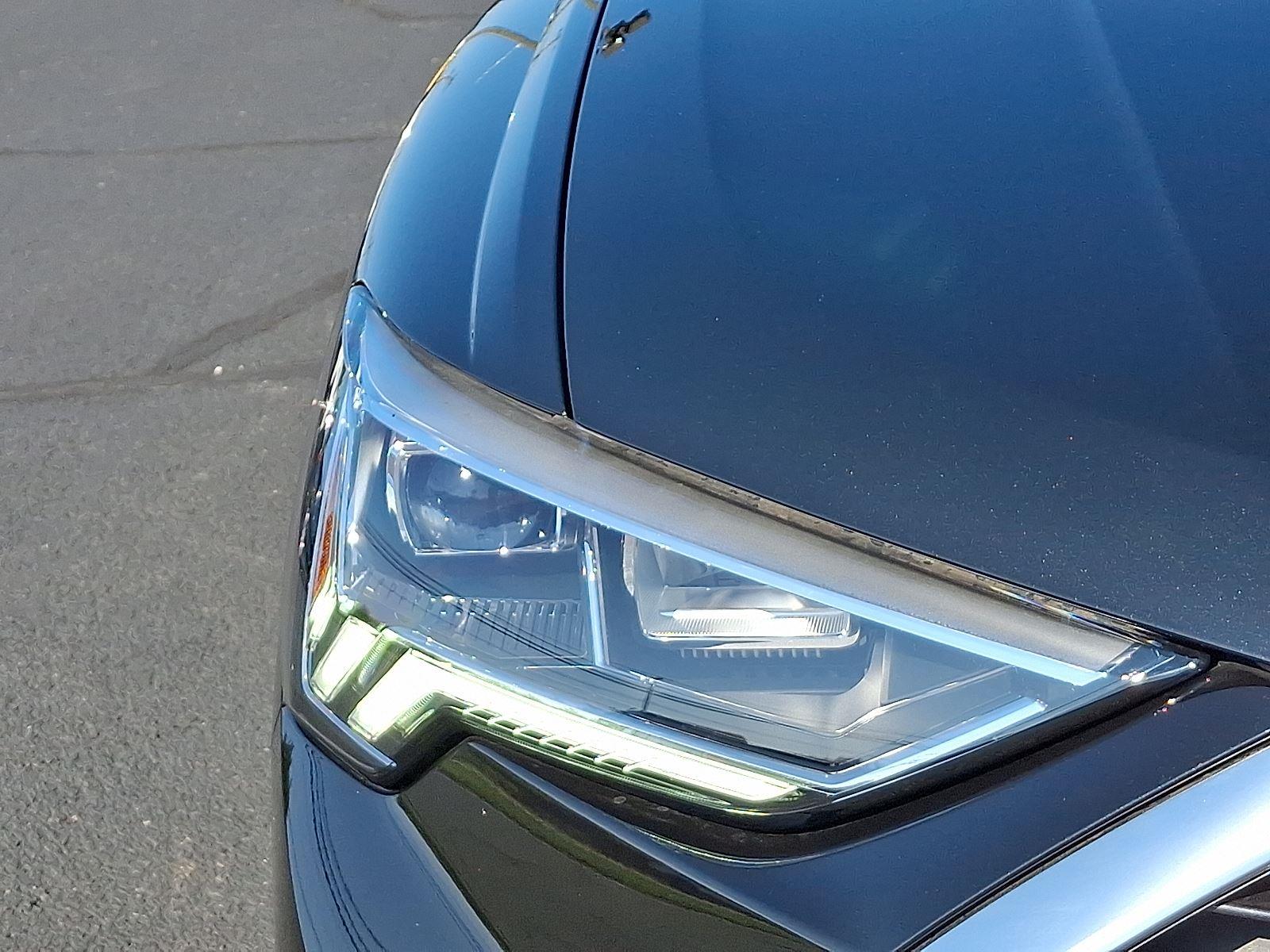 2024 Audi Q3 S line Premium Plus photo 4