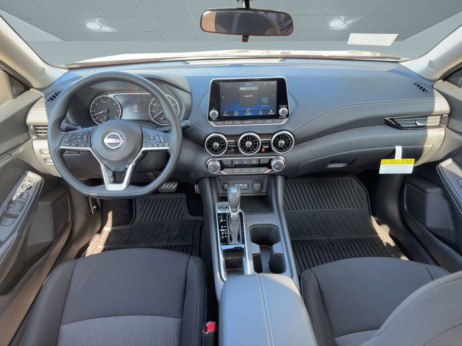 2025 Nissan Sentra SV photo 23
