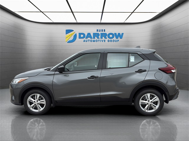2025 Nissan Kicks Play S photo 2