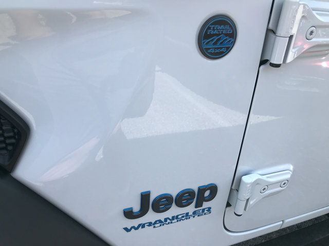2022 Jeep Wrangler 4xe Unlimited Rubicon photo 8