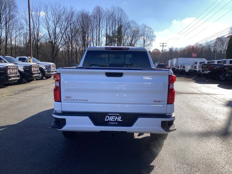 2026 Chevrolet Silverado 1500 RST photo 3