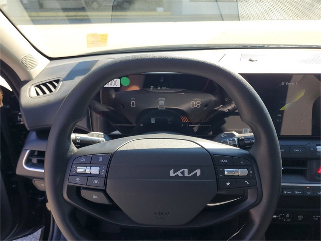 2025 Kia K4 LXS photo 14