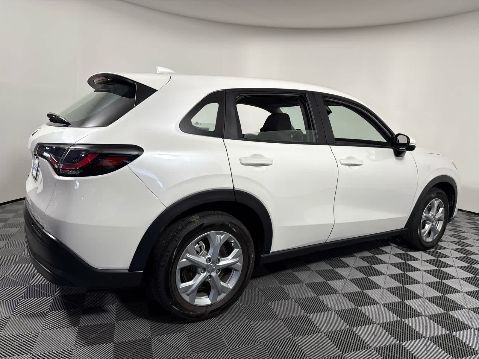 2025 Honda HR-V LX photo 7