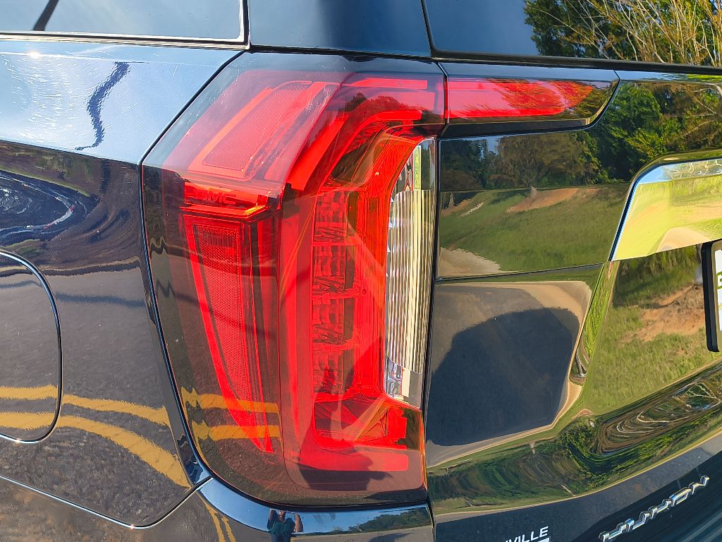 2021 Gmc Yukon Denali Ultimate photo 4