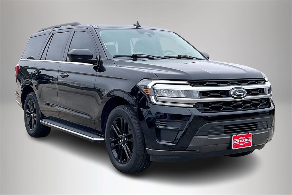 2022 Ford Expedition XLT's photo