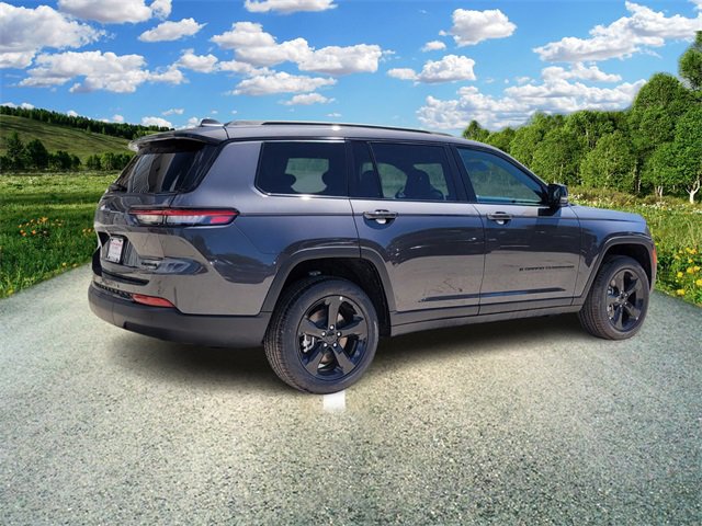 2025 Jeep Grand Cherokee Limited photo 4