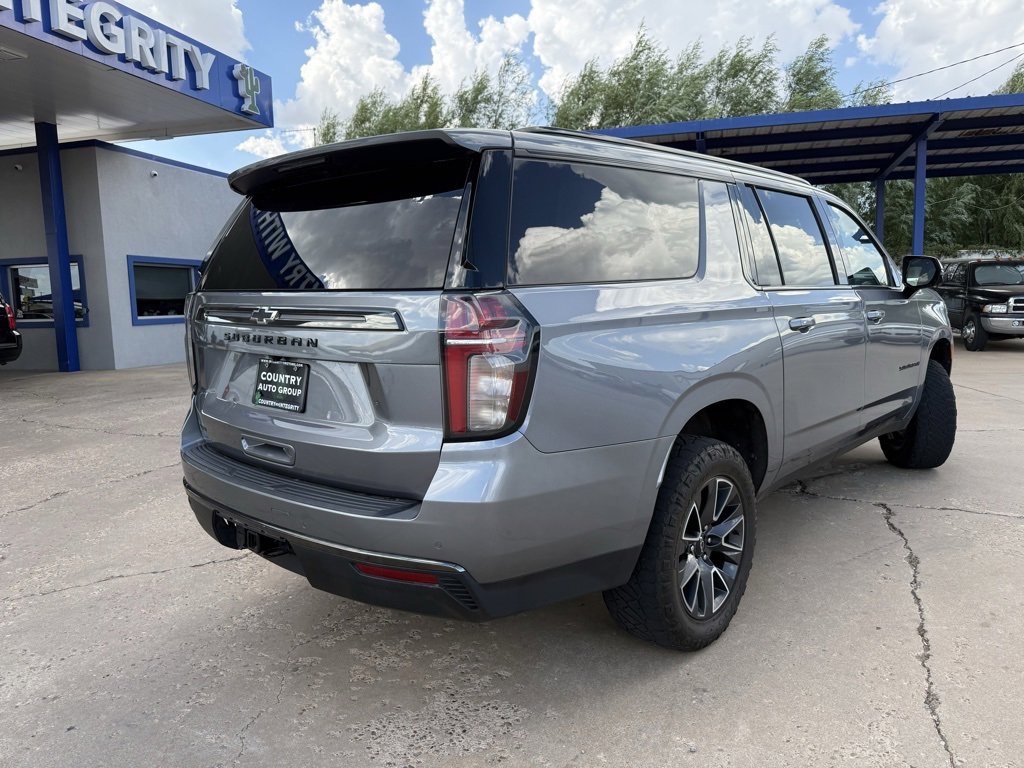 2022 Chevrolet Suburban Z71 photo 2