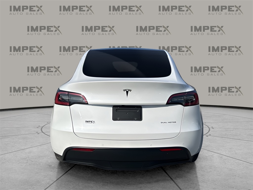 Used 2021 White Tesla Long Range image 4