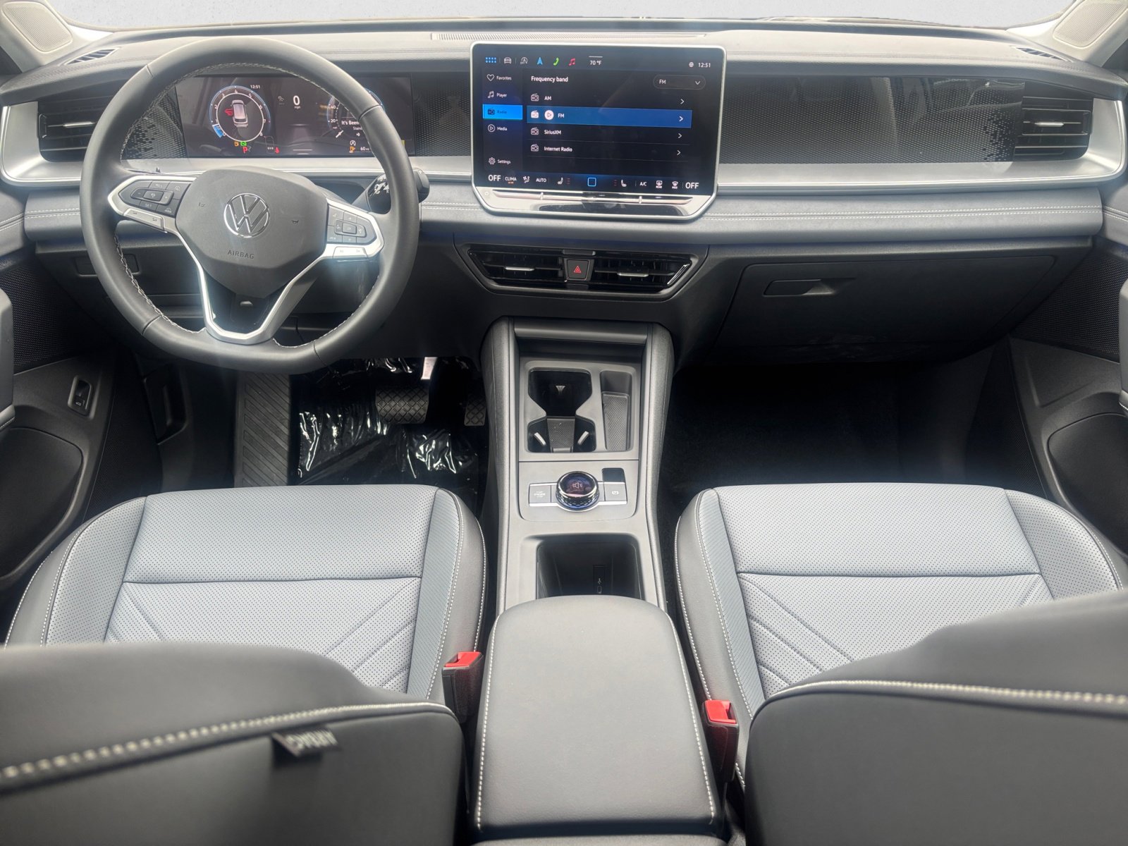 2025 Volkswagen Tiguan SE photo 10