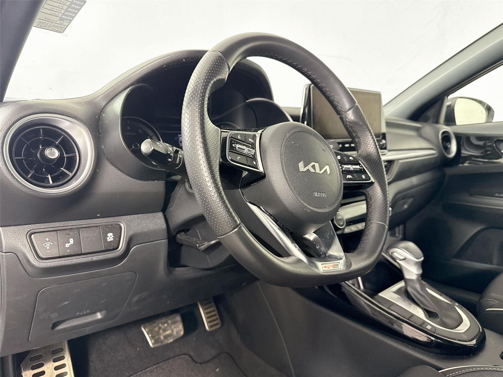 2024 Kia Forte GT-Line photo 8
