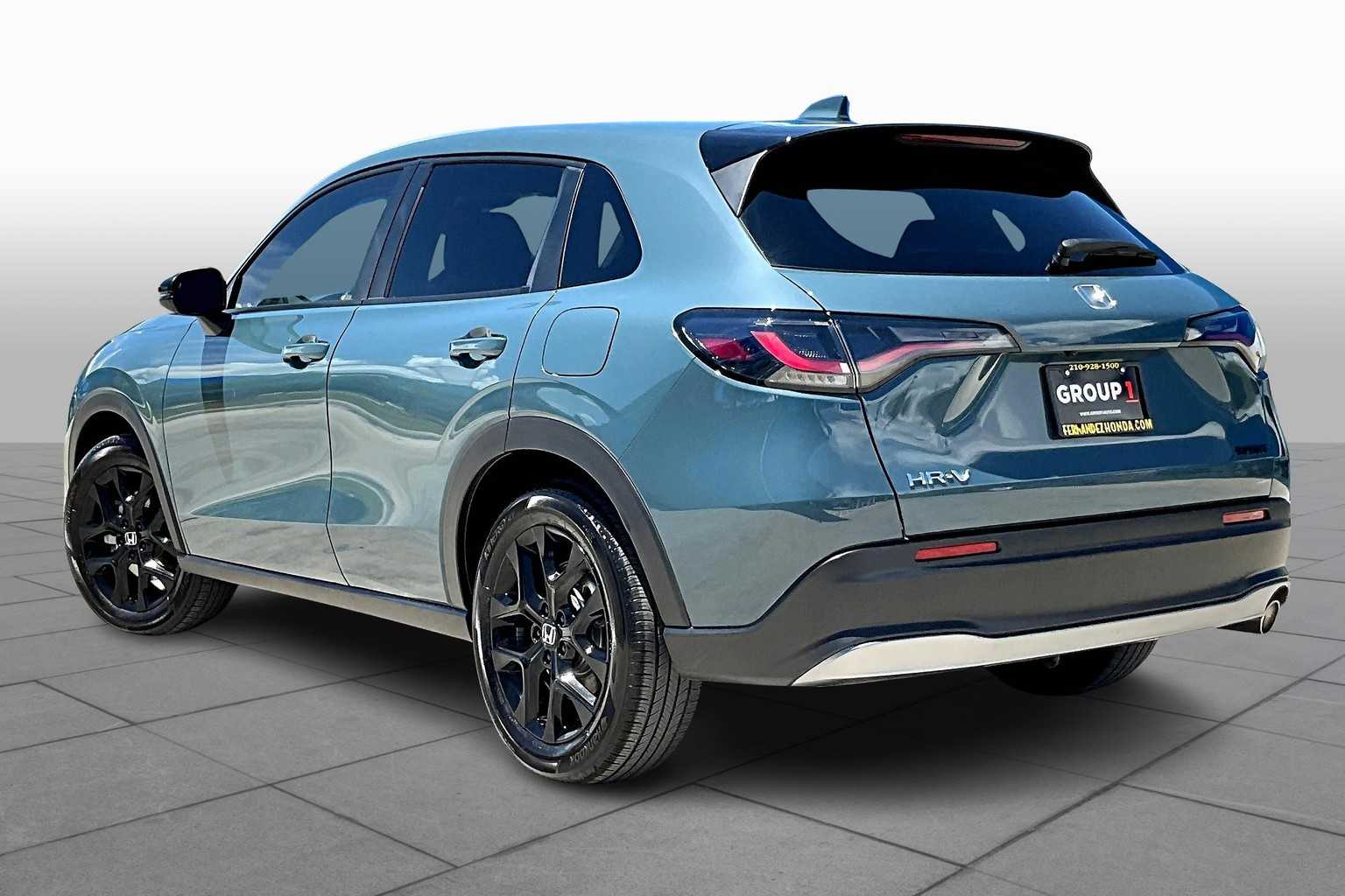 2025 Honda HR-V Sport photo 8