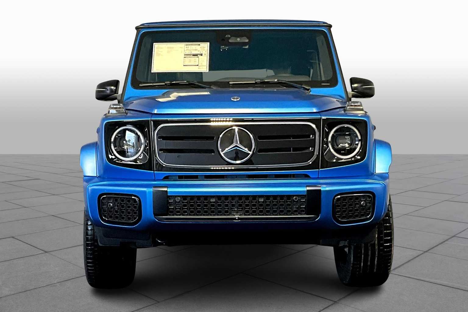 2025 Mercedes Benz G photo 2