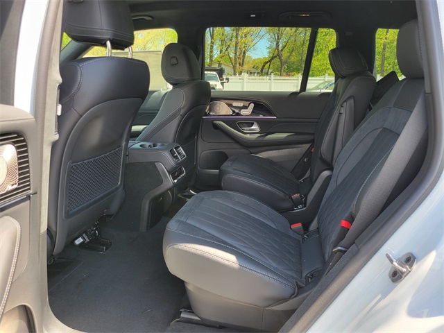 2025 Mercedes Benz GLS 63 AMG 4MATIC photo 14