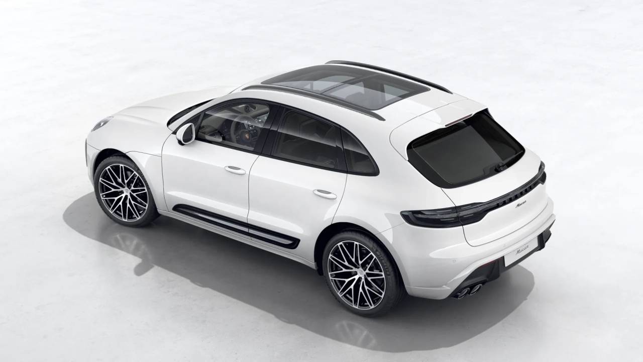 2026 Porsche Macan T photo 4