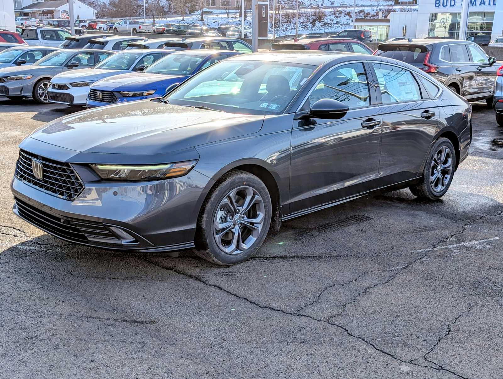 2025 Honda Accord Hybrid EX-L's photo