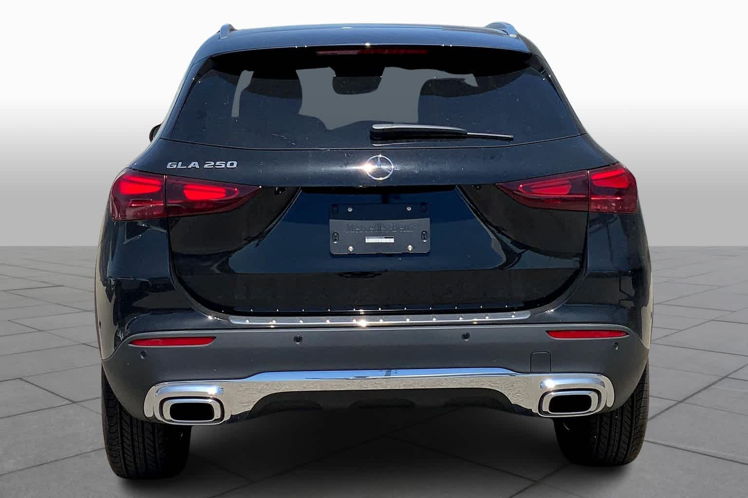 2025 Mercedes Benz GLA 250 photo 5