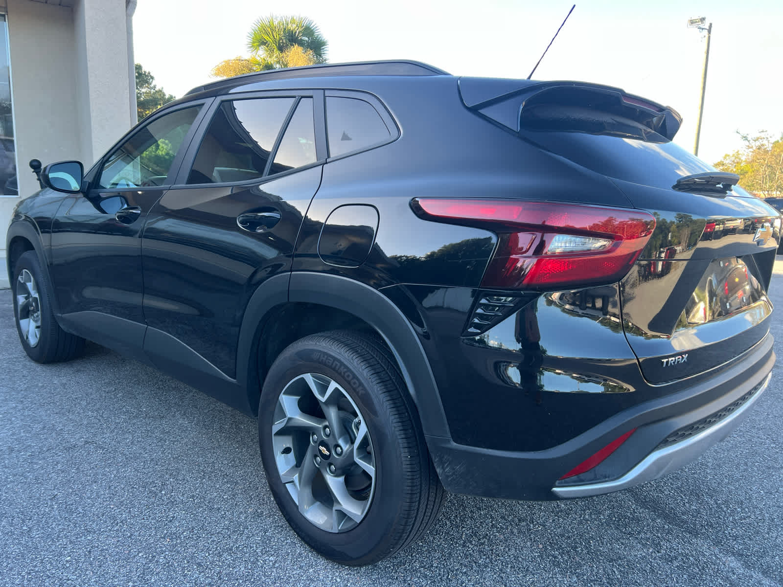 2025 Chevrolet Trax LT photo 3