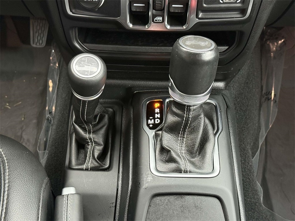 2023 Jeep Wrangler Sahara 4xe photo 20