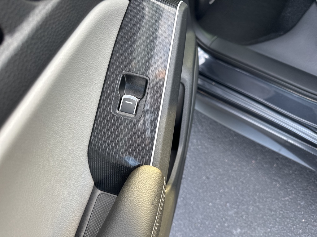 2026 Honda Civic Hatchback Sport Touring photo 13