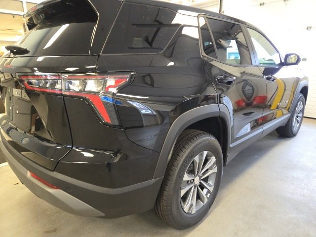 2026 Chevrolet Equinox LT photo 3