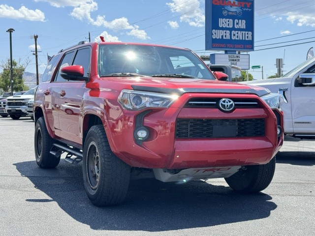 Pre-Owned 2022 Toyota 4Runner SR5 Premium 4D Sport Utility in ...