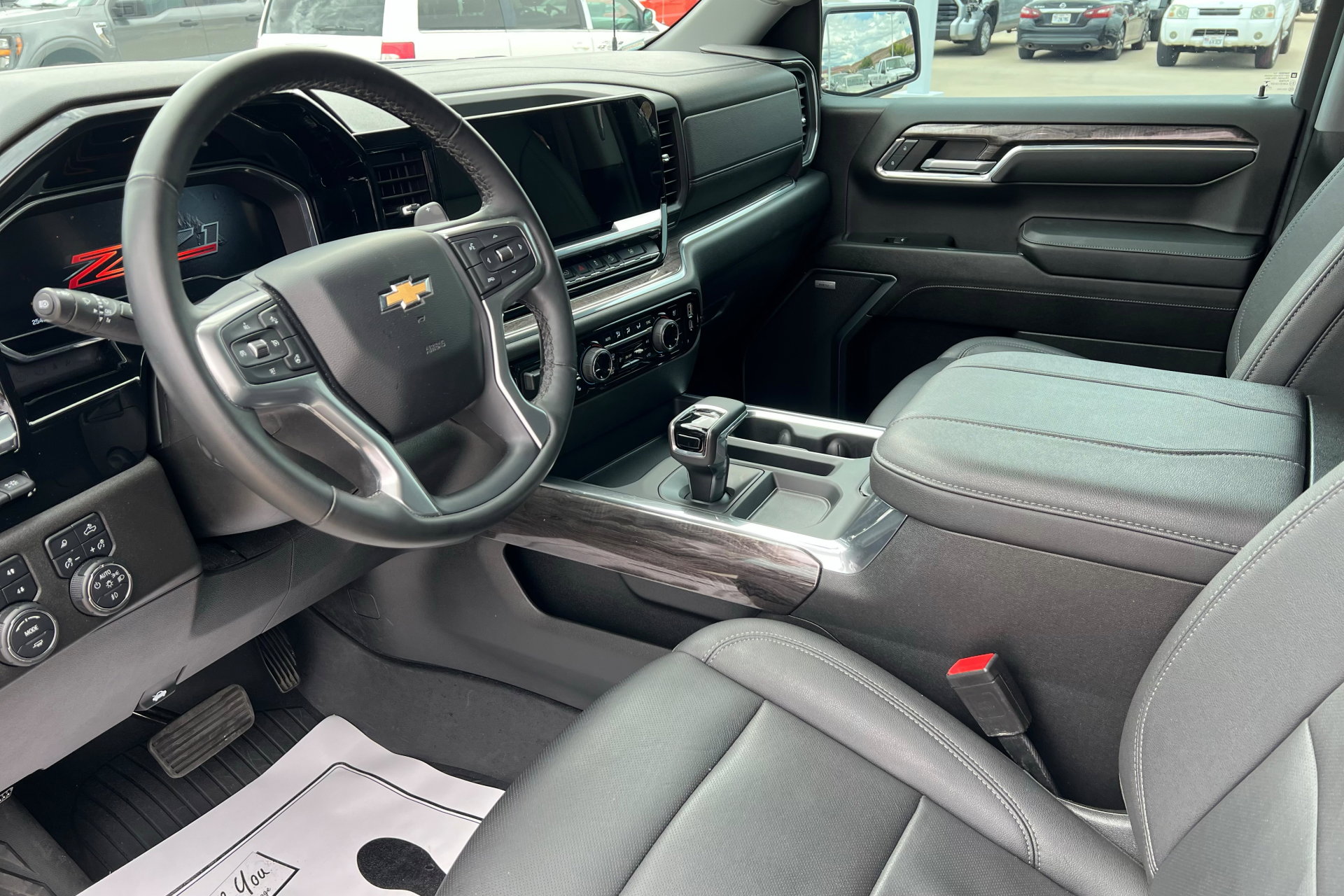 2023 Chevrolet Silverado 1500 LTZ photo 15