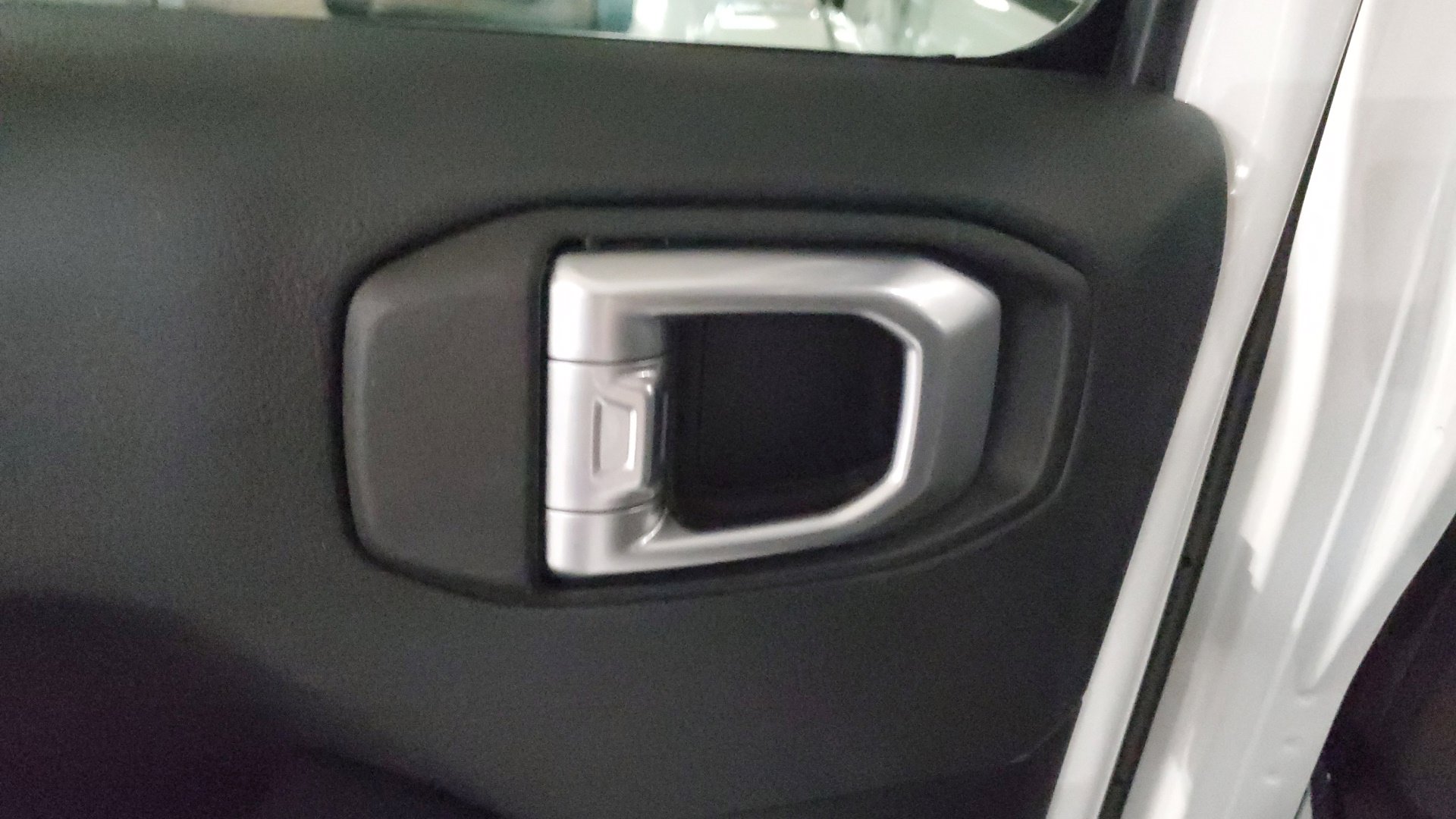 2024 Jeep Wrangler Sahara 4xe photo 15
