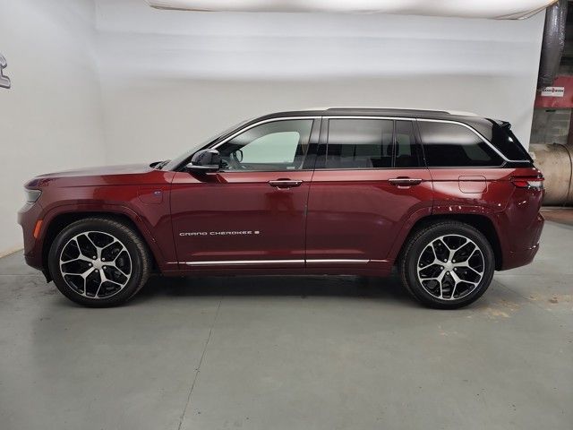 2023 Jeep Grand Cherokee Summit Reserve 4xe photo 3