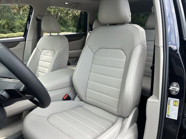 2026 Volkswagen Atlas SEL photo 3