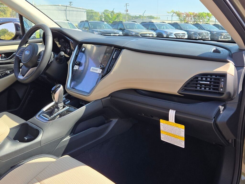 2025 Subaru Outback Premium photo 4