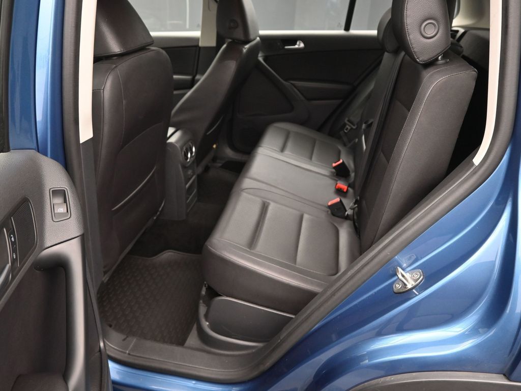 2017 Volkswagen Tiguan S photo 8