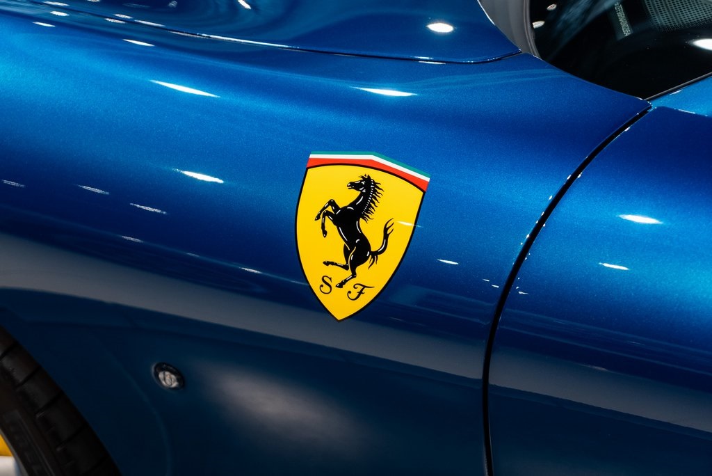 2022 Ferrari Roma Base photo 12
