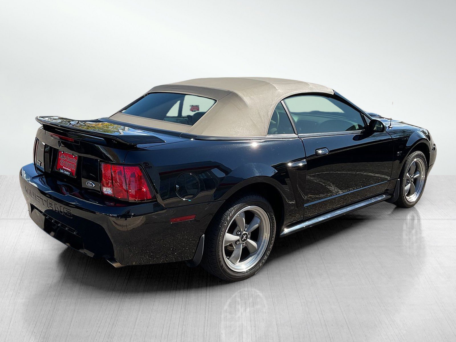 2002 Ford Mustang GT photo 5