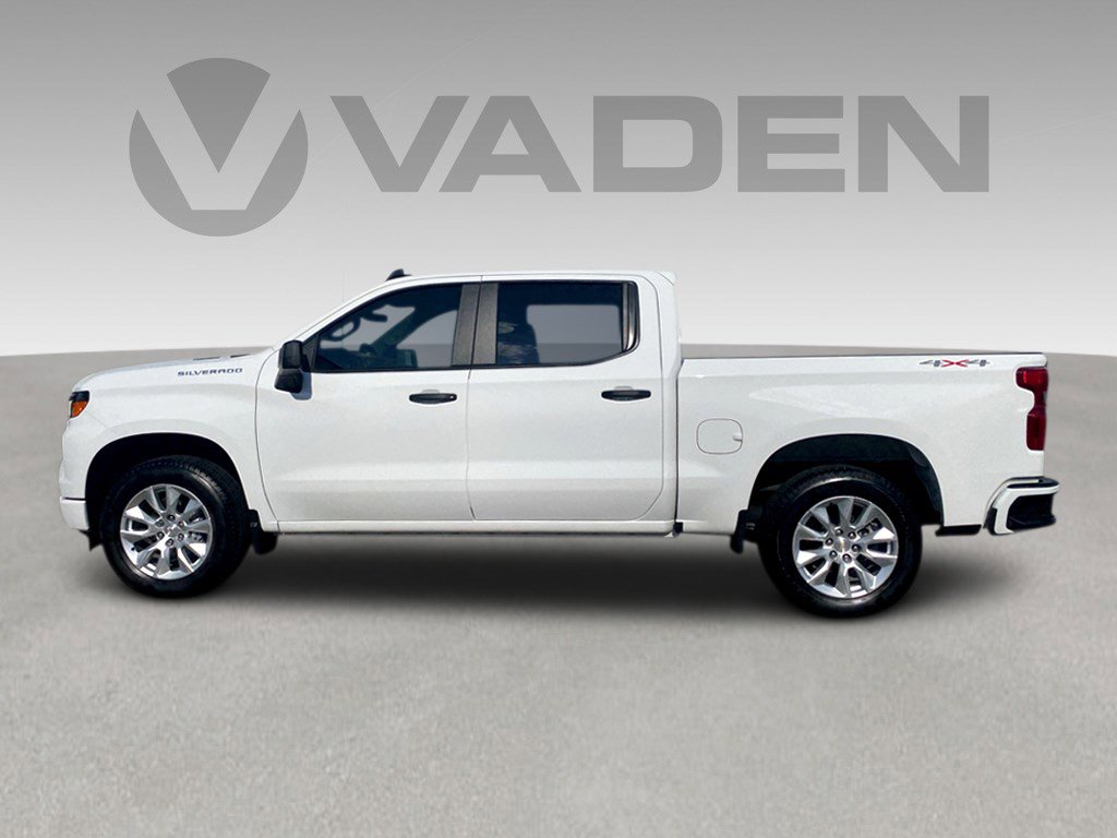 2025 Chevrolet Silverado 1500 Custom photo 22
