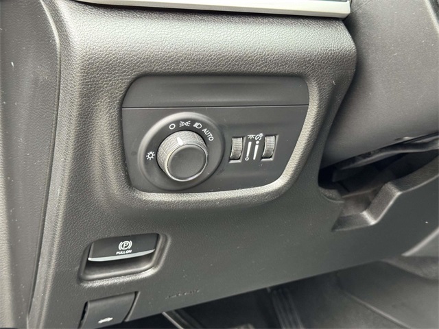 2023 Jeep Grand Cherokee Laredo photo 27