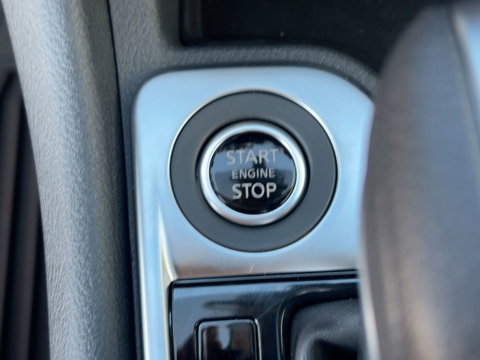 2025 Nissan Sentra SV photo 22