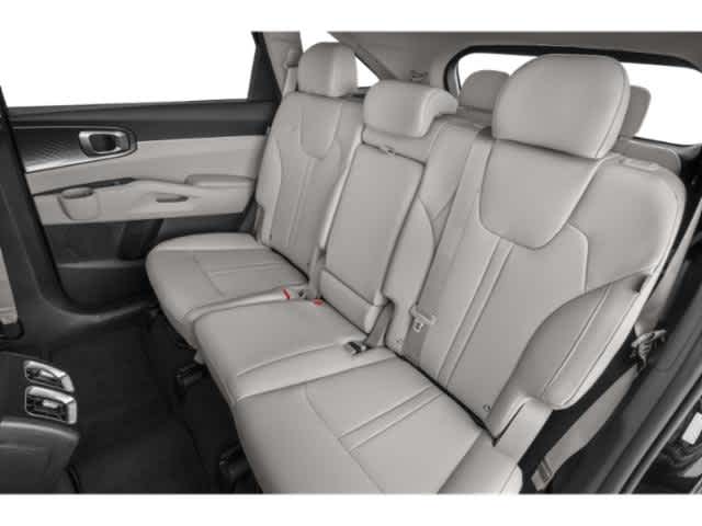 2025 Kia Sorento S photo 12