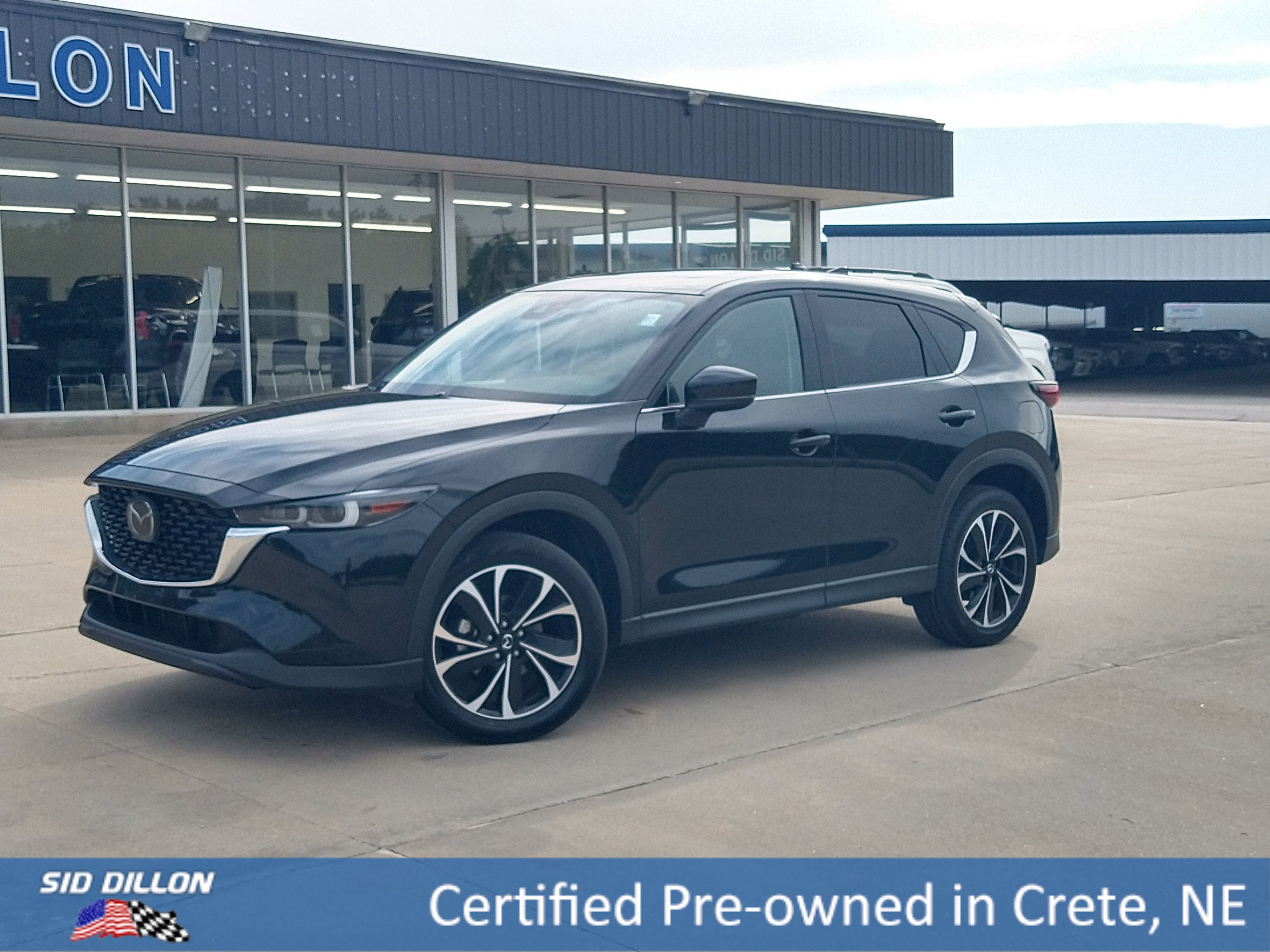 2023 Mazda CX-5 S Premium package