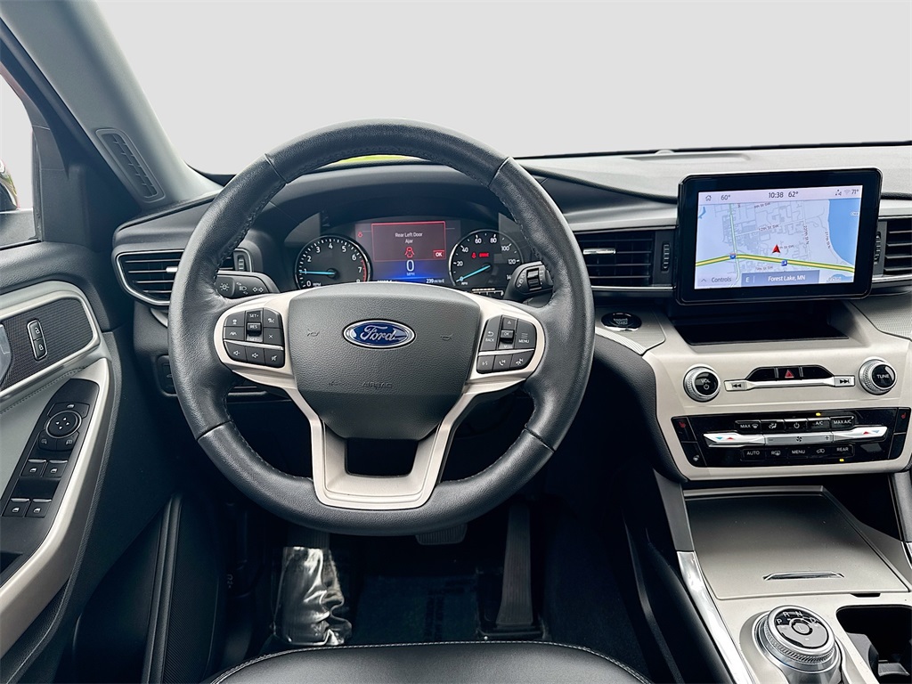 2022 Ford Explorer XLT photo 19