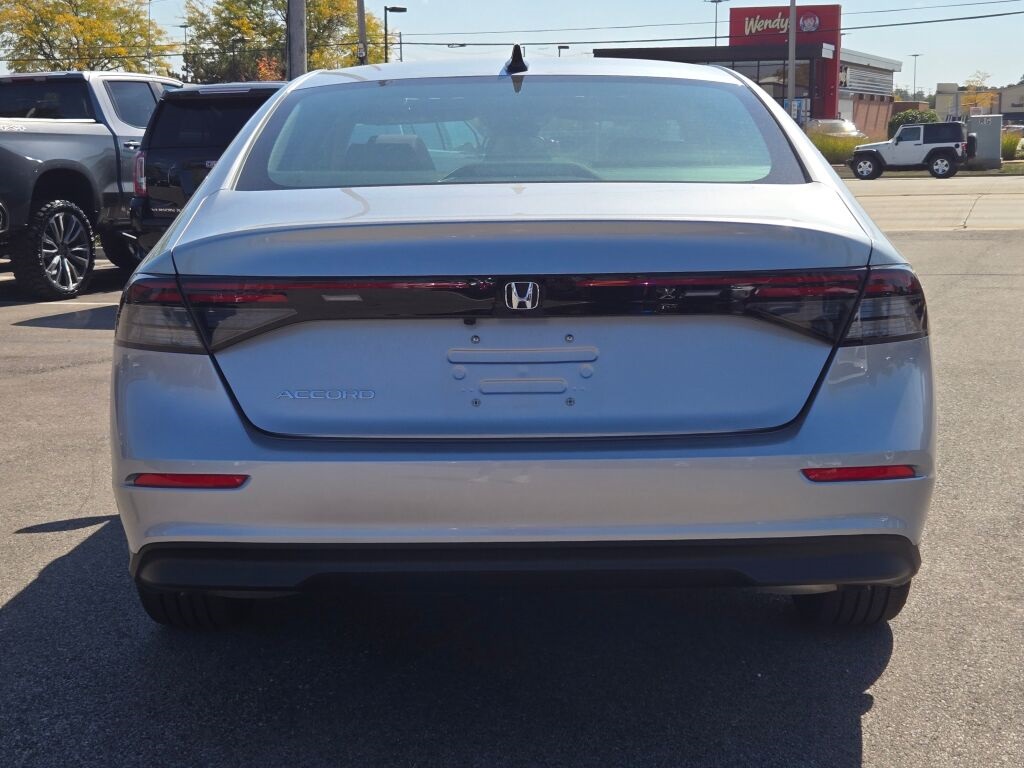 2025 Honda Accord SE photo 7