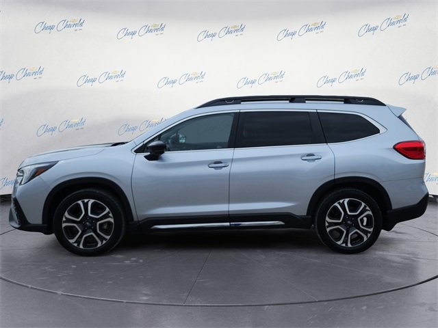 2024 Subaru Ascent Limited photo 2