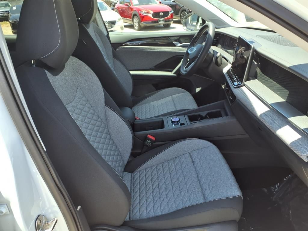 2025 Volkswagen Tiguan S photo 24