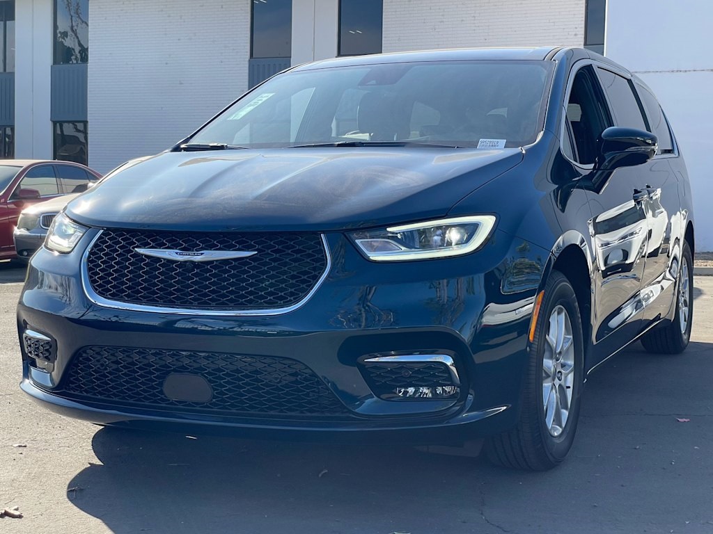 2025 Chrysler Pacifica