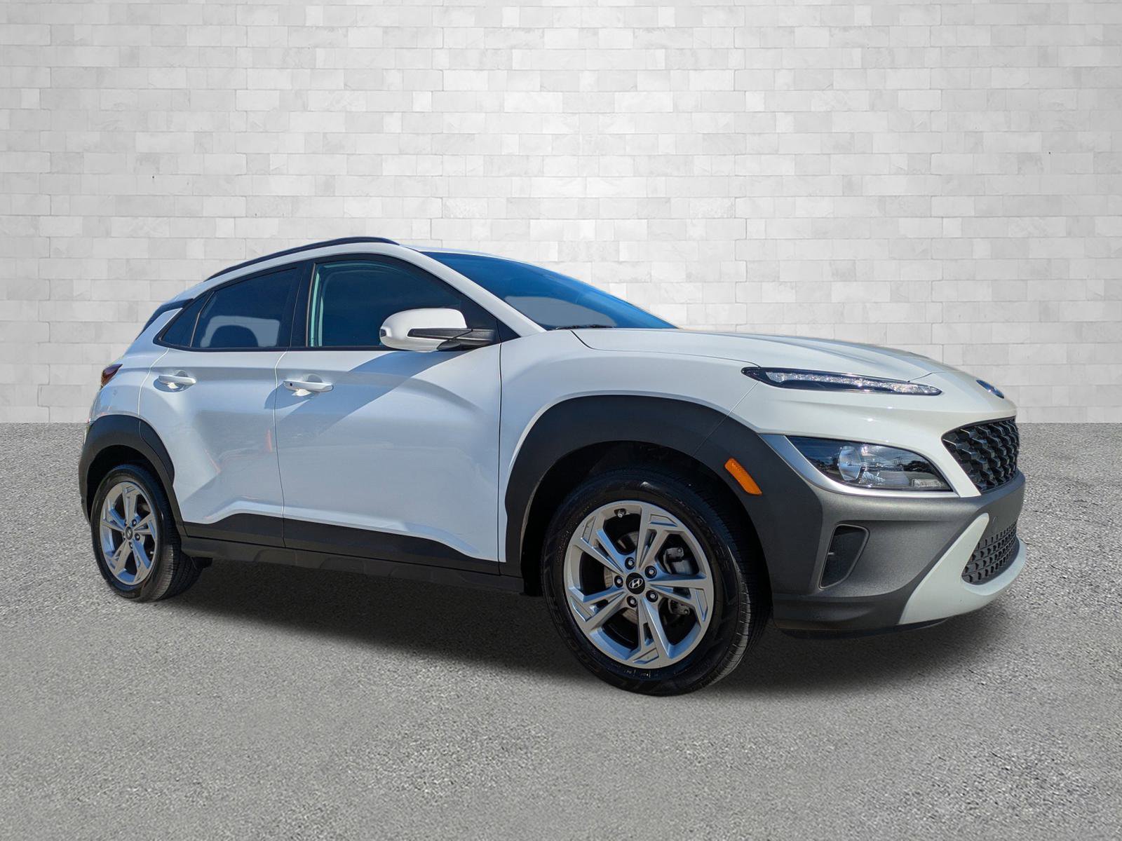 2023 Hyundai Kona SEL's photo